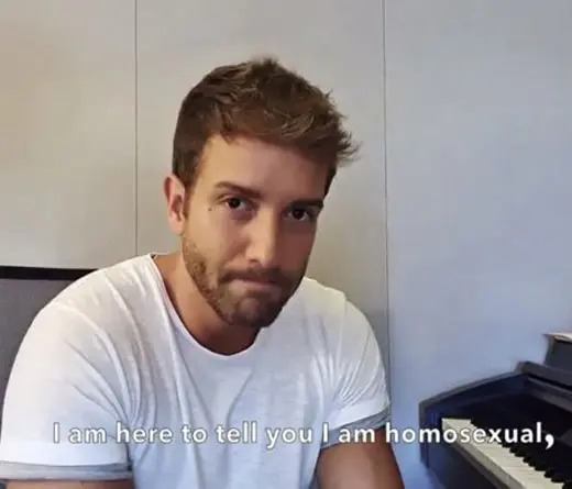 Pablo Alborán anuncia al mundo con un video que es homosexual: “Necesito ser un poco más feliz”.